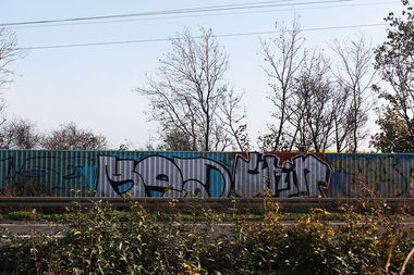 Graffiti Wall - Photo by unitedartist - hez, urin