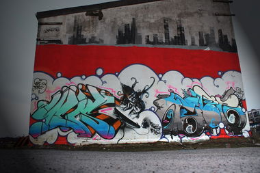 Graffiti Wall - Photo by unitedartist - weis, hifi, herz