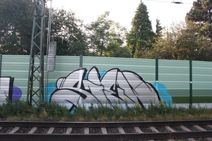 Graffiti Bombing - Photo by unitedartist - siew