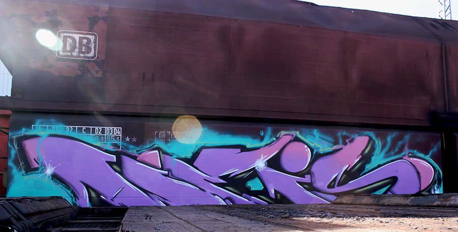 Graffiti Bombing - Photo by unitedartist - mr, siew