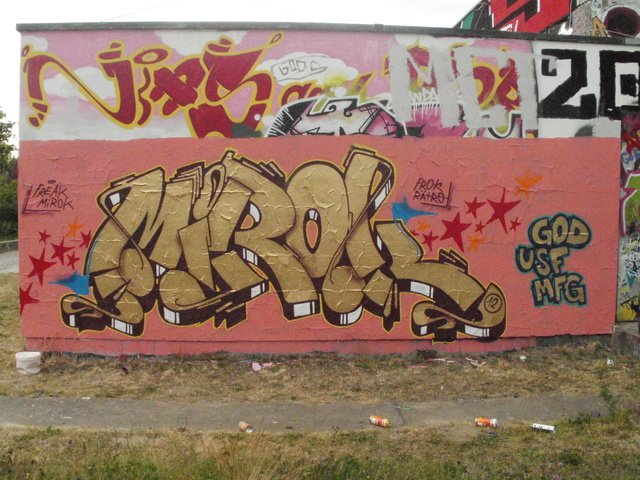 Graffiti Wall - Photo by unknown - mirok (2012)