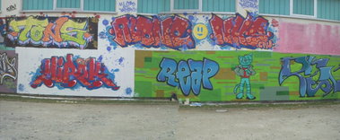 Graffiti Wall - Photo by unknown - tons, mirok, alone (2014)