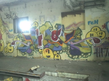 Graffiti Wall - Photo by unknown - mirok (2014)