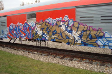 Graffiti Wall - Photo by unknown - fode, freak (2010)