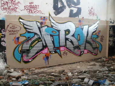 Graffiti Wall - Photo by unknown - mirok (2012)