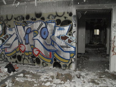Graffiti Wall - Photo by unknown - mirok, mfg, god (2012)