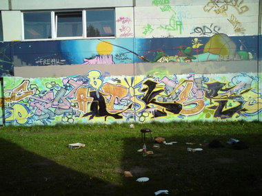 Graffiti Wall - Photo by unknown - gate, yoks, obis (2011)