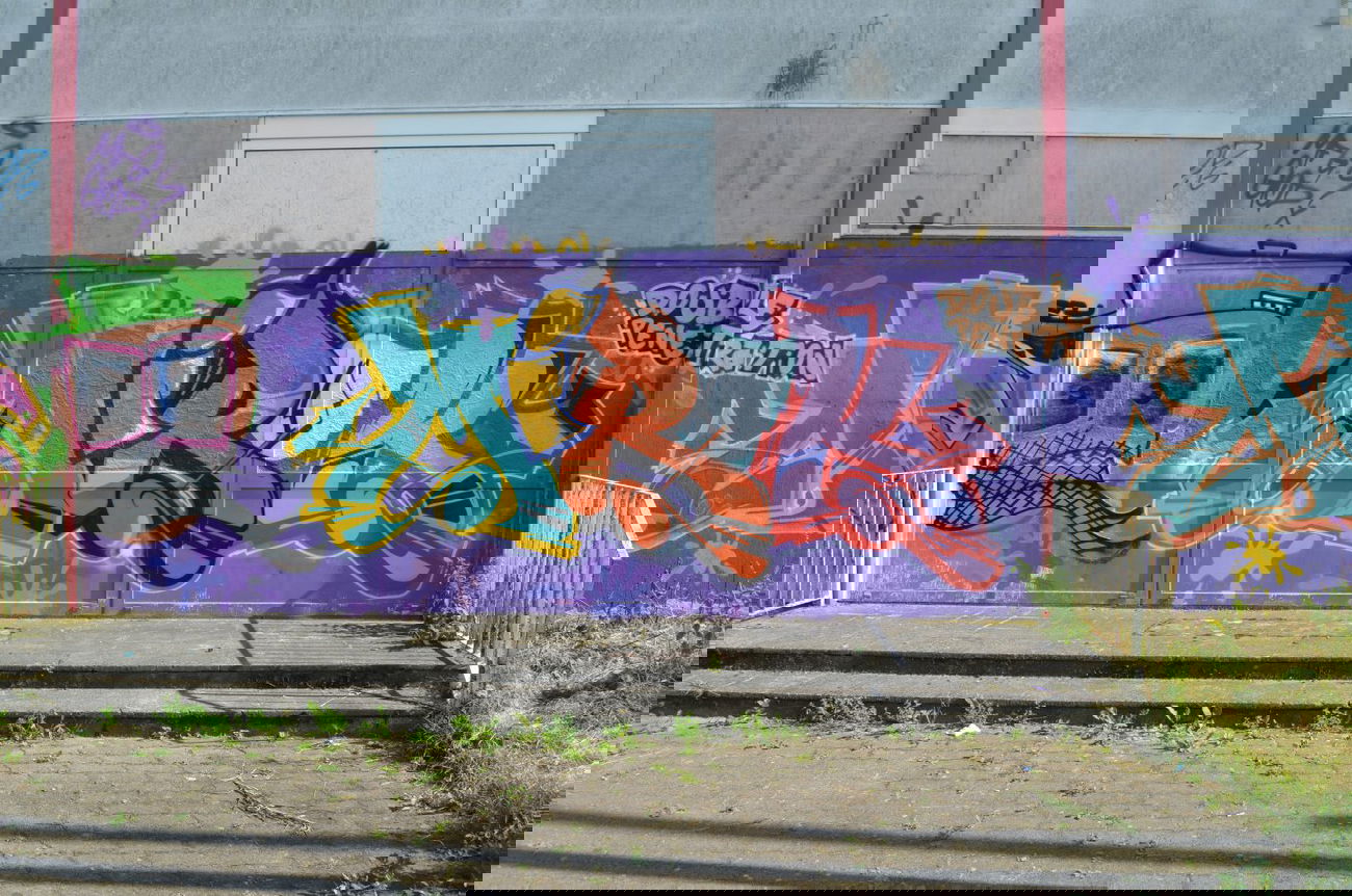 Graffiti Wall - Photo by unknown - mirok, mfg, god (2014)