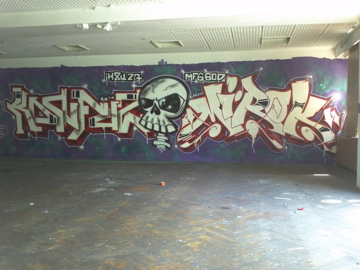 Graffiti Wall - Photo by unknown - konfus, mirok (2014)