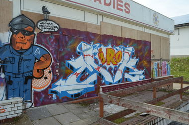 Graffiti Wall - Photo by unknown - mirok, mfg, god (2014)