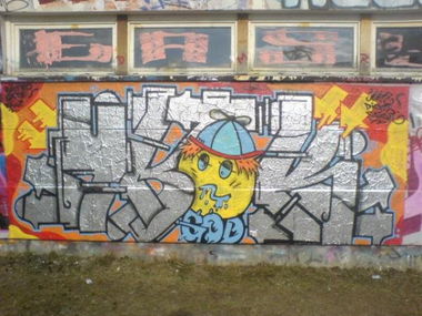 Graffiti Wall - Photo by unknown - frok, mirok, mfg (2010)