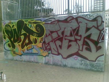 Graffiti Wall - Photo by unknown - port, frk, mirok (2011)