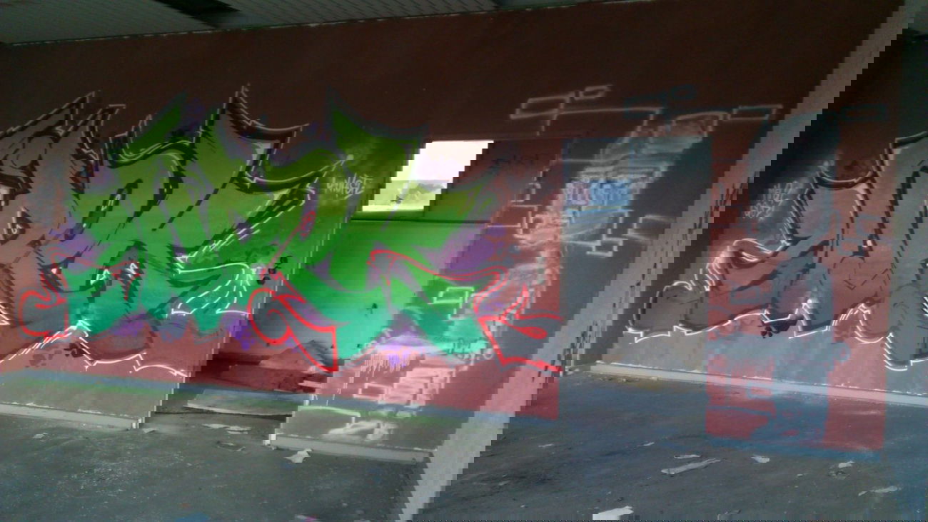 Graffiti Wall - Photo by unknown - mirok, god, mfg (2014)