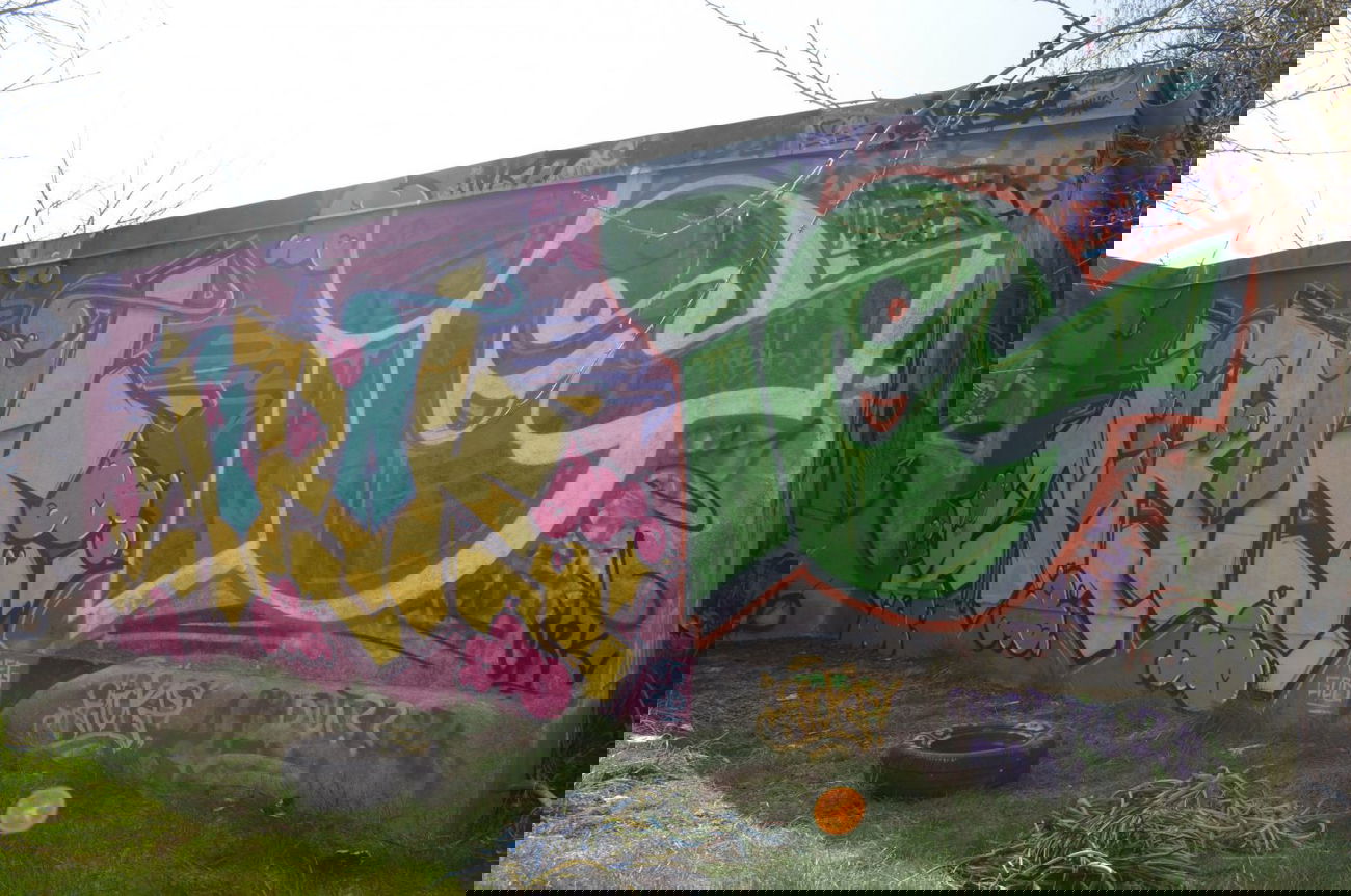 Graffiti Wall - Photo by unknown - mirok (2015)