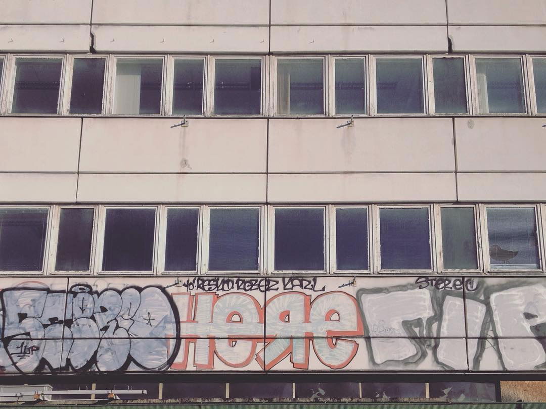 Graffiti Wall - Photo by urbanberlin