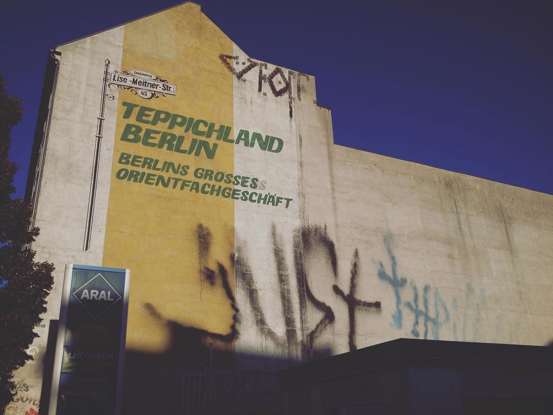 Graffiti Wall - Photo by urbanberlin