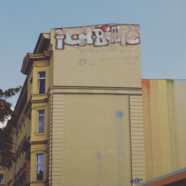 Graffiti Wall - Photo by urbanberlin