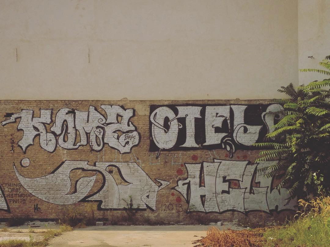 Graffiti Wall - Photo by urbanberlin