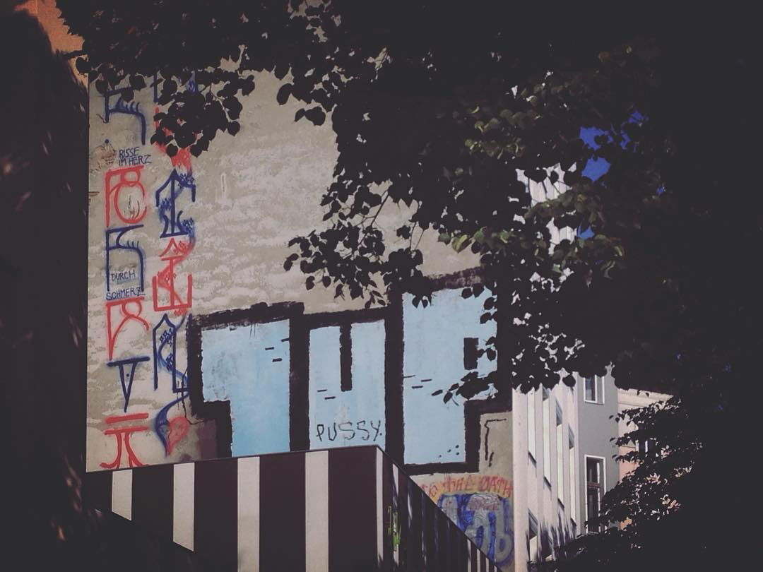 Graffiti Wall - Photo by urbanberlin