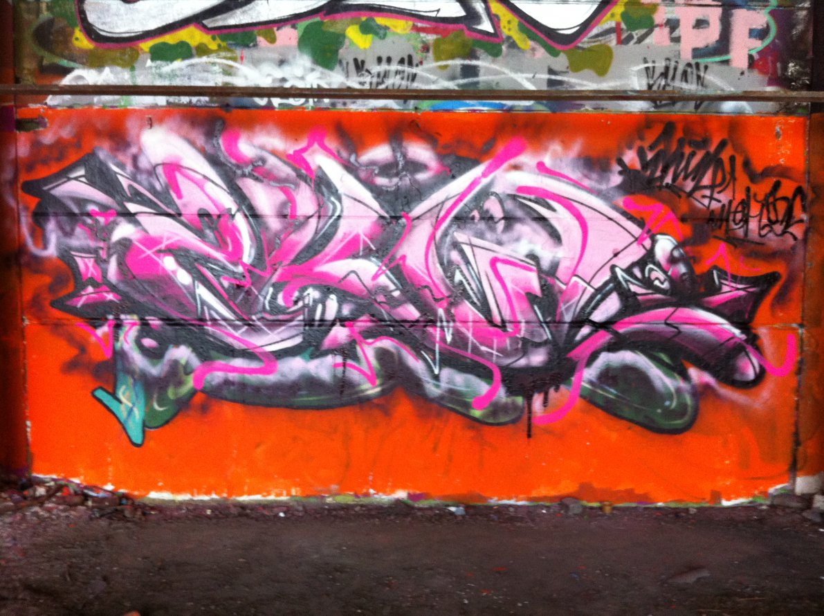 Graffiti Wall - Photo by urghs - urgh, zkul, tdc