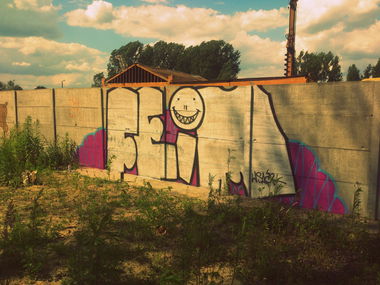Graffiti Wall - Photo by usernameoner (2014)