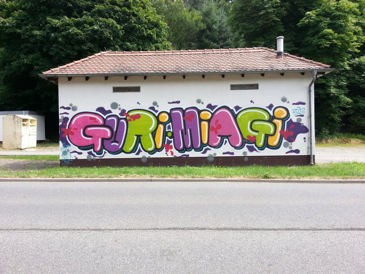 Graffiti Bombing - Photo by vaGina - Guri, Miagi (2012)
