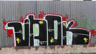 Graffiti Bombing - Photo by vaok