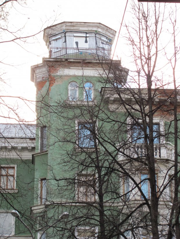 Graffiti Bombing - Photo by vavanone