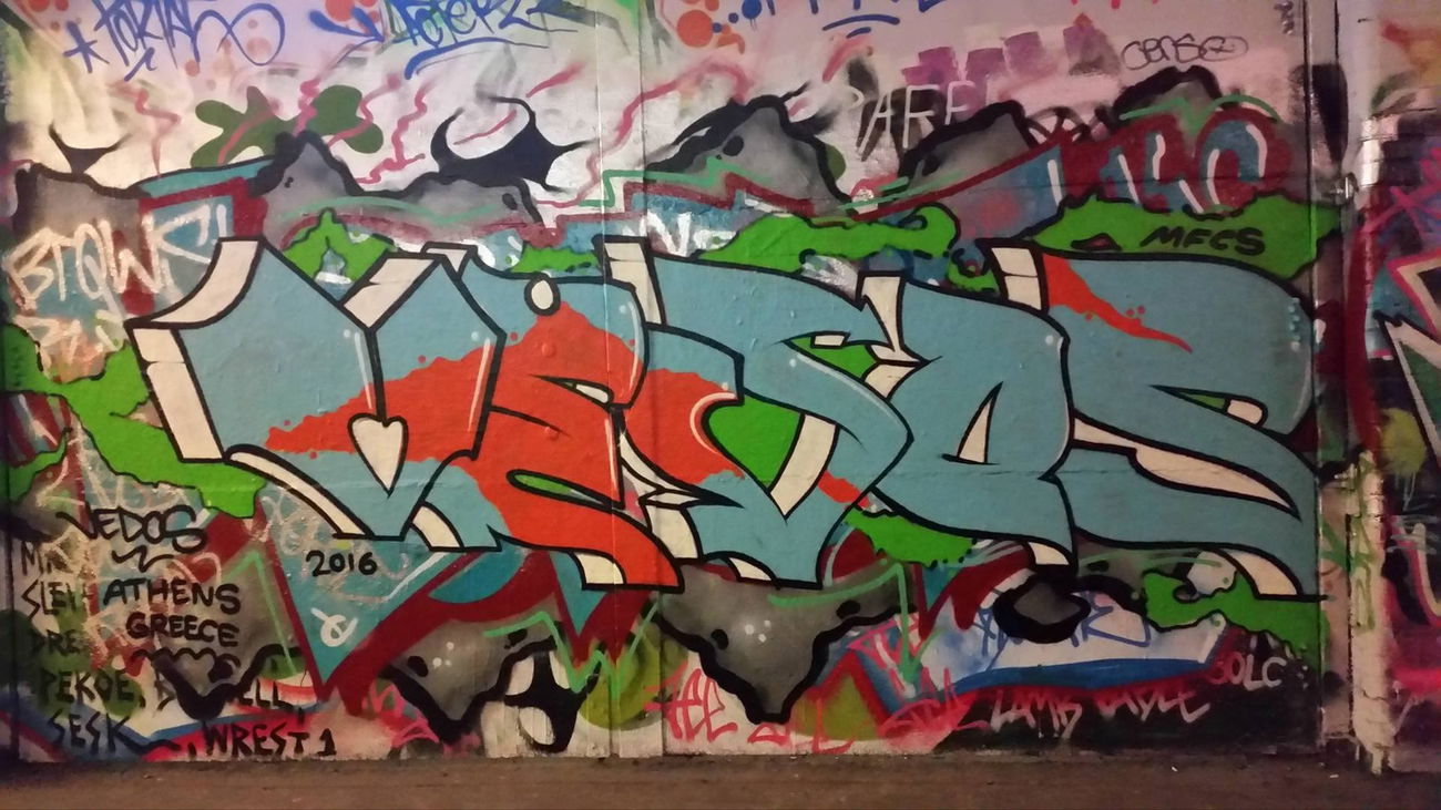 Graffiti Wall in Waterloo london - Photo by vedos - vedos, mfcs, london (2016)
