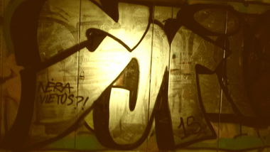 Graffiti Bombing in Vilnius - Photo by verikoolnyga - sck, 2015, si (2015)