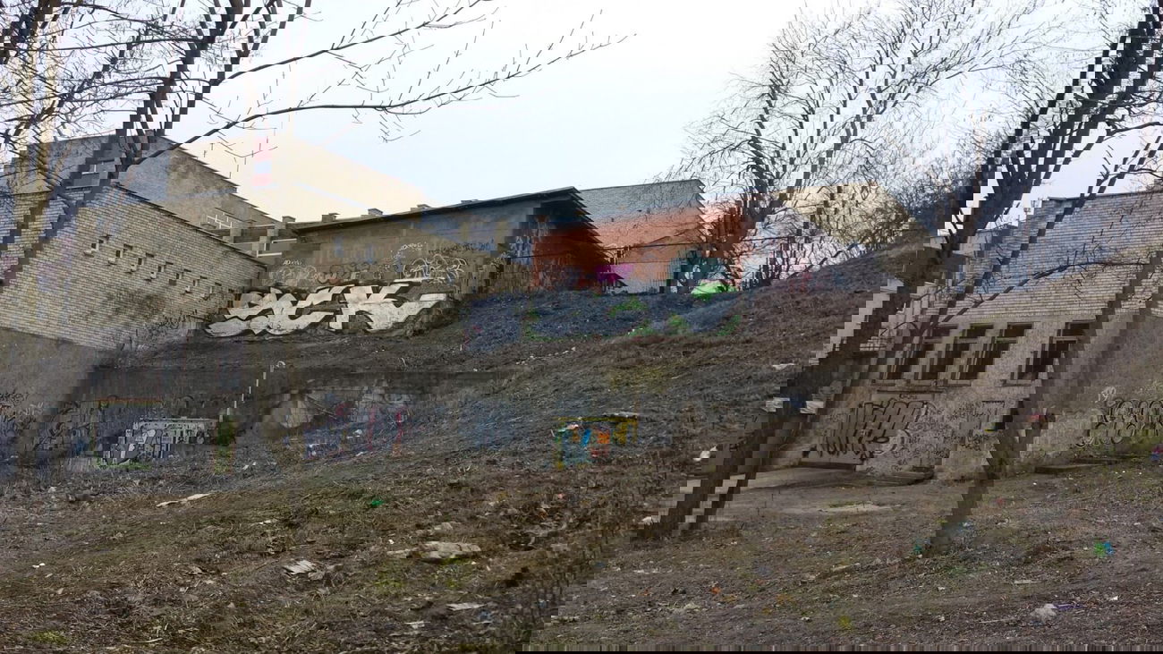 Graffiti Wall - Photo by verikoolnyga (2014)