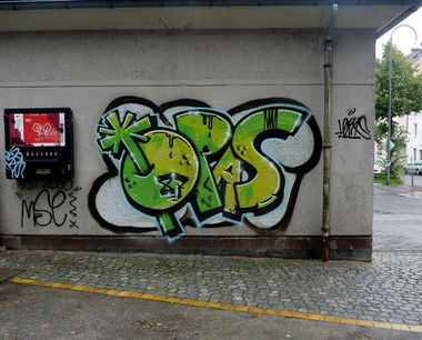 Graffiti Bombing - Photo by vis_absoluta1312 - TOPAS