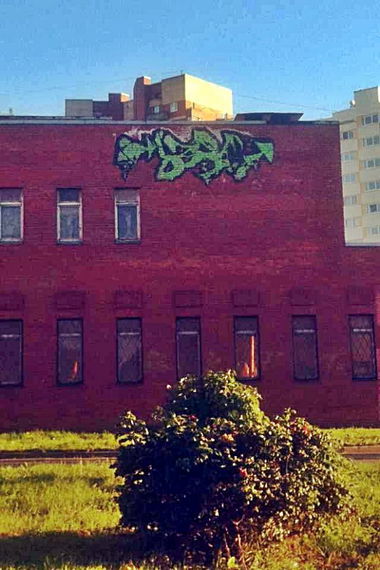 Graffiti Bombing - Photo by waksy - waks, ?? (2013)