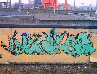 Graffiti Wall - Photo by waksy - waks (2010)