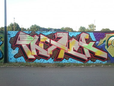 Graffiti Wall in Köln - Photo by wallsdontlie - fnack, köln