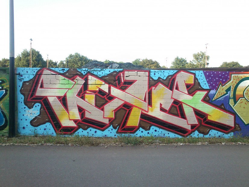 Graffiti Wall in Köln - Photo by wallsdontlie - fnack, köln