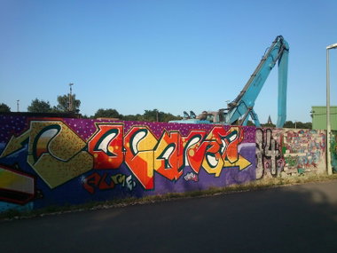 Graffiti Wall in Köln - Photo by wallsdontlie - coconut, alme, köln