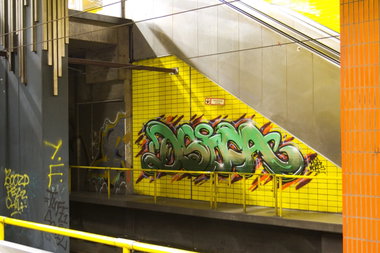 Graffiti Wall in Köln - Photo by wallsdontlie - dsifa, underground, köln