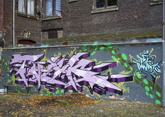 Graffiti Wall in Köln - Photo by wallsdontlie - twik, hall, of (2014)