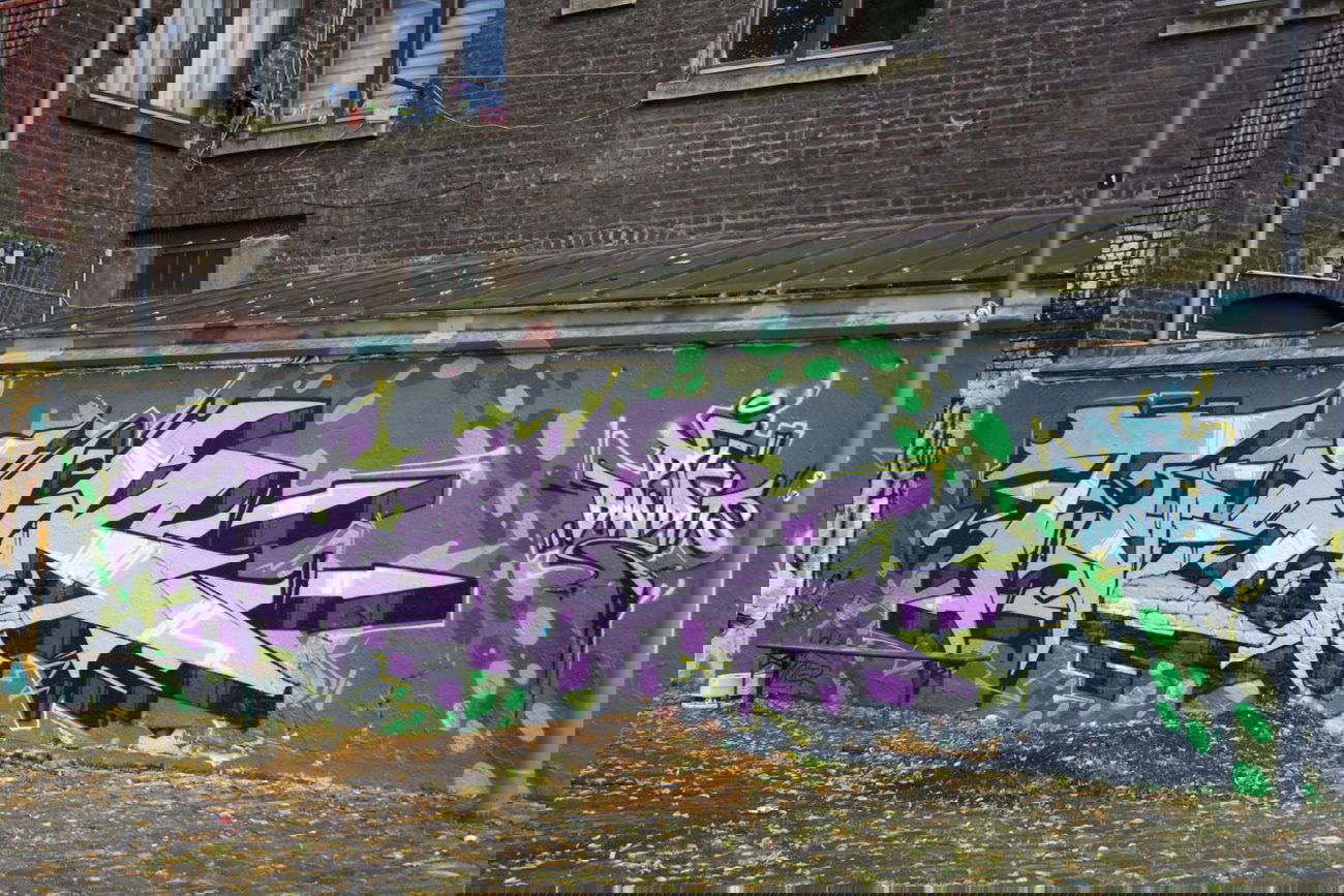 Graffiti Wall in Köln - Photo by wallsdontlie - twik, hall, of (2014)