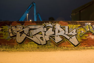 Graffiti Wall in Köln  - Photo by wallsdontlie - sair4, chrome