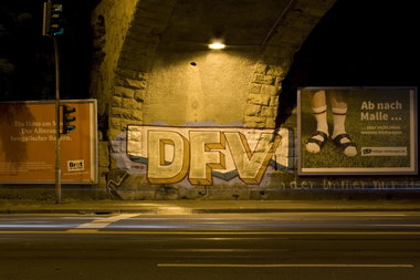 Graffiti Wall - Photo by wallsdontlie - dfv, köln, cologne