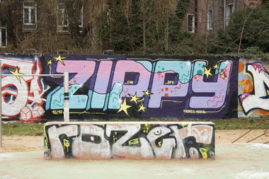 Graffiti Wall in Köln - Photo by wallsdontlie - zippy, rozer, halloffame