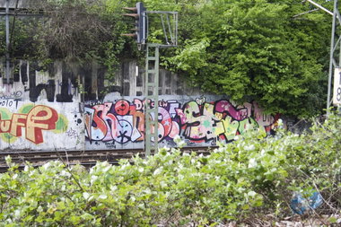 Graffiti Wall in Köln - Photo by wallsdontlie - shimo, setop
