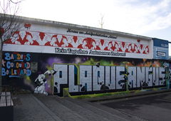 Graffiti Wall in Opladen - Photo by wallsdontlie - plaque, angus, chrome