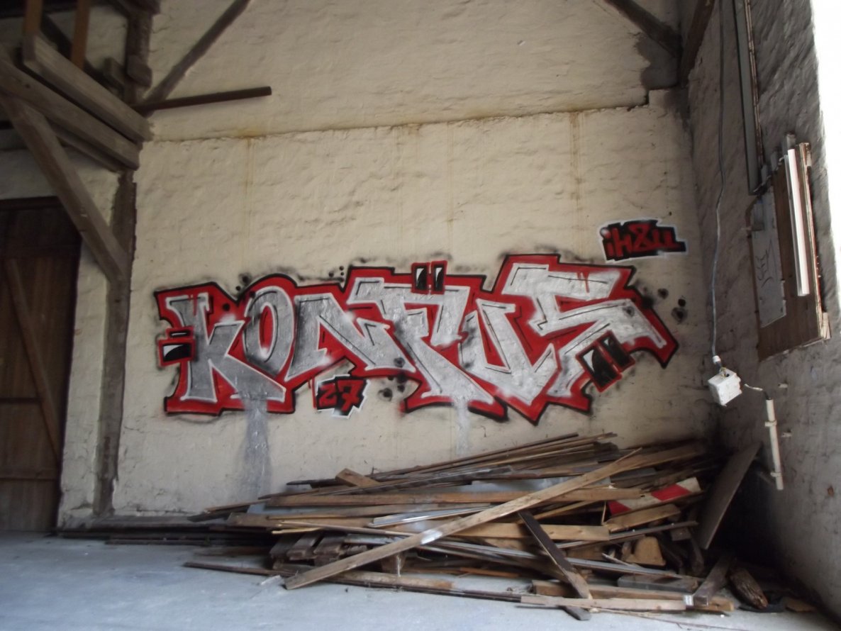 Graffiti Wall - Photo by wastedlife