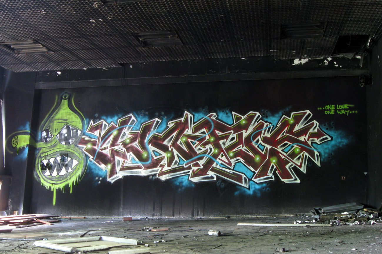 Graffiti Wall - Photo by wastedlife
