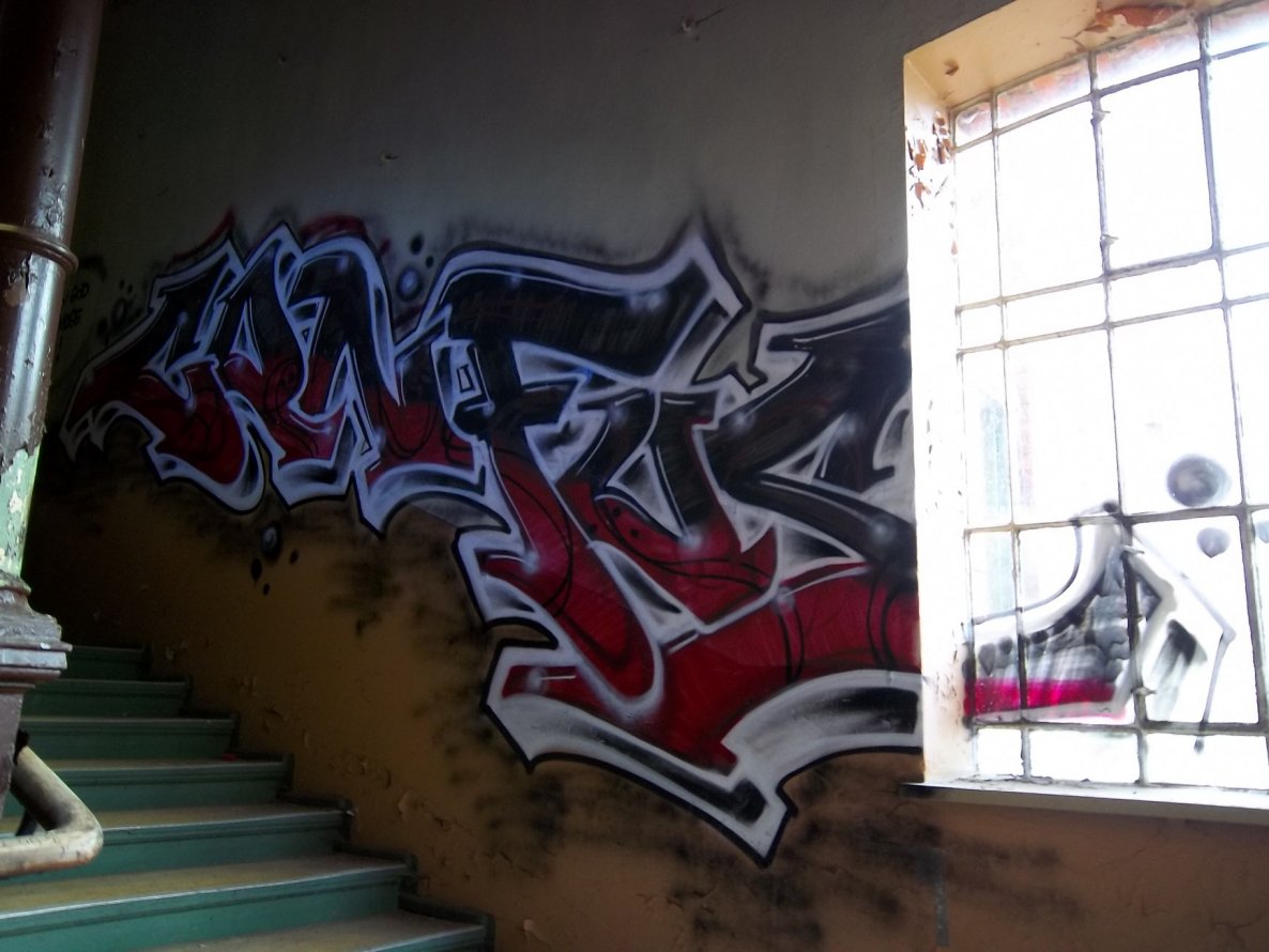Graffiti Wall - Photo by wastedlife