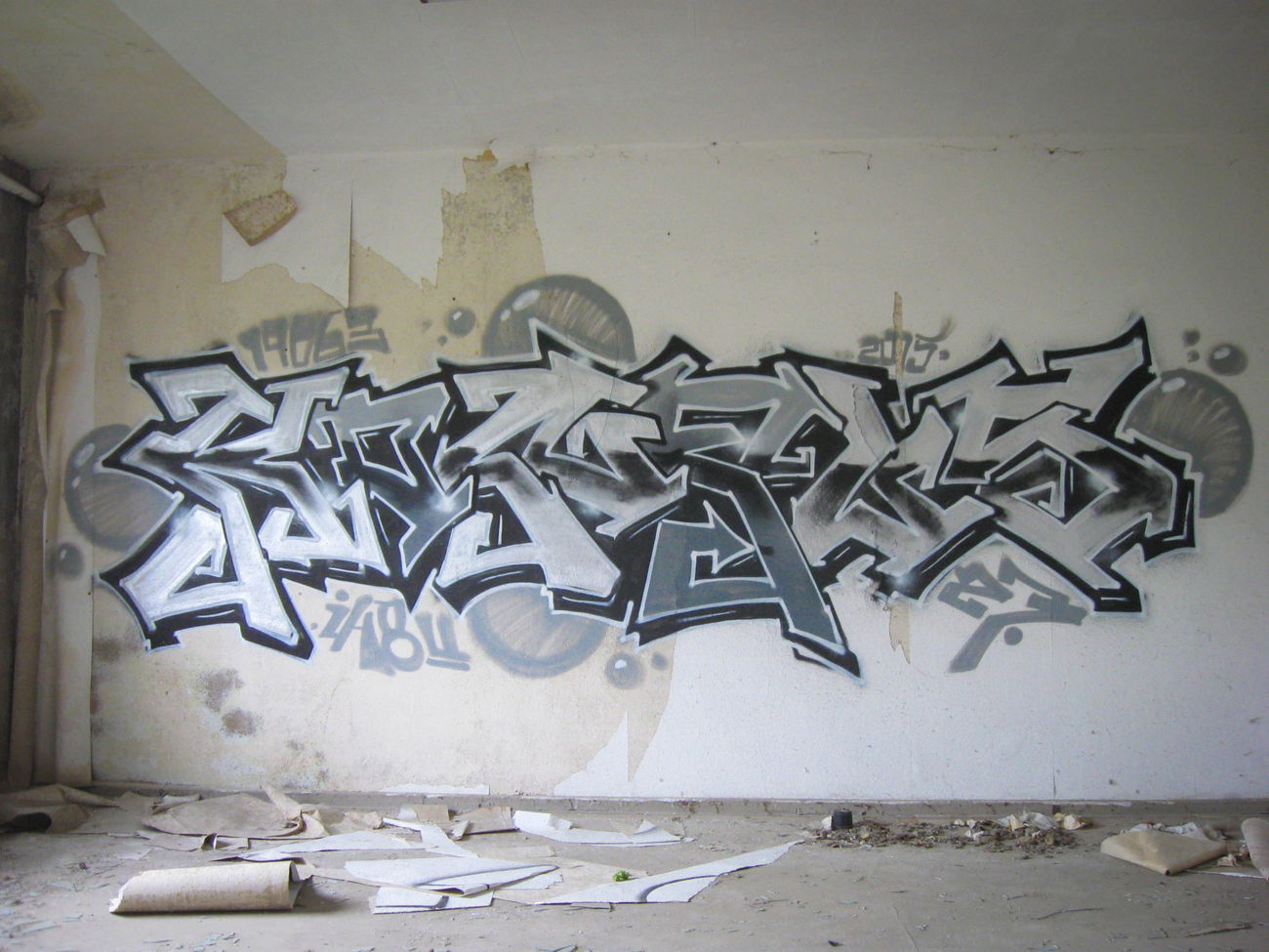 Graffiti Wall - Photo by wastedlife