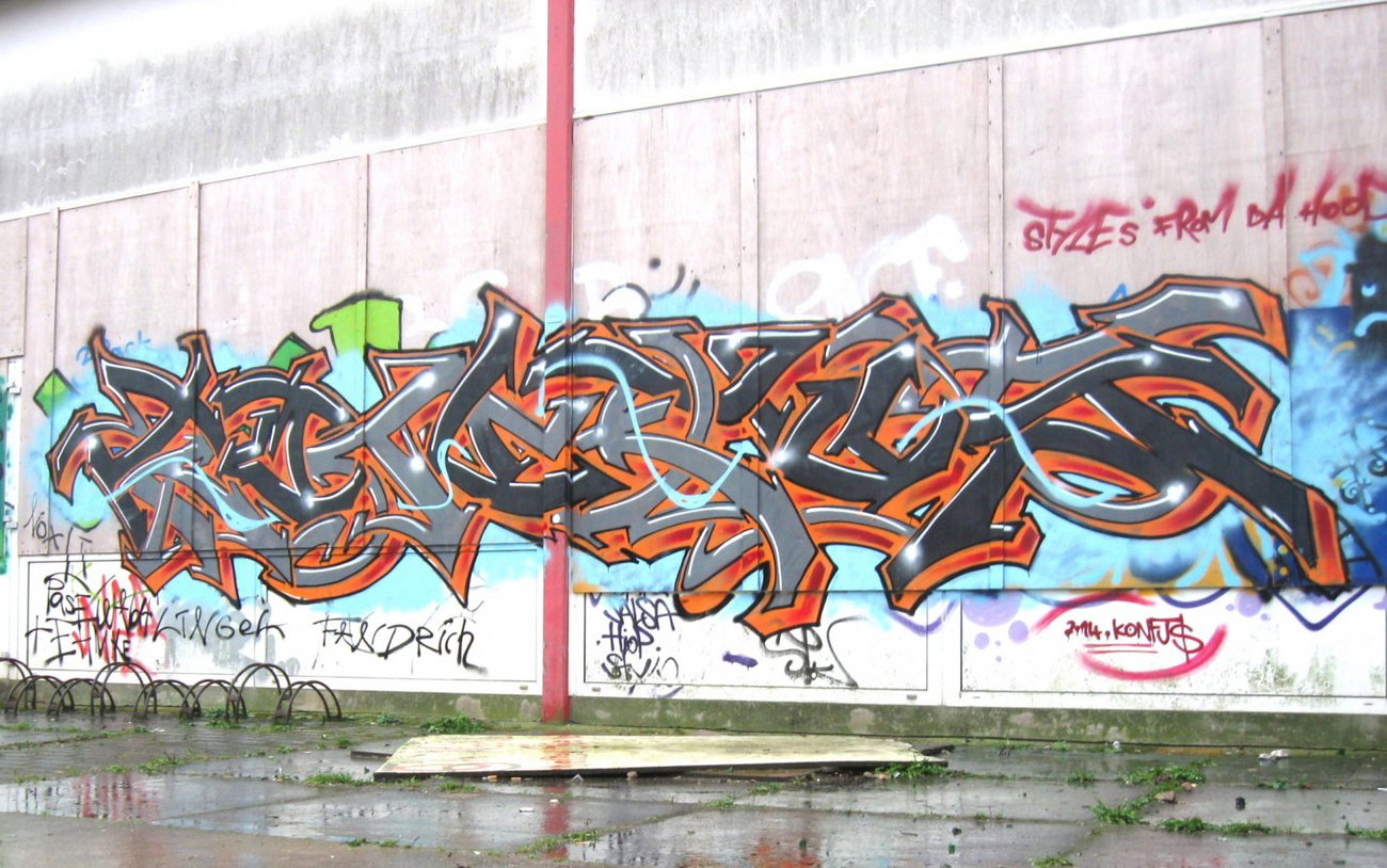 Graffiti Wall - Photo by wastedlife
